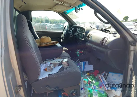 2000 Dodge Ram 1500 St from USA, damaged, VIN 1B7HF16Y5YS511093